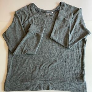 Nollie lightweight long sleeve sweater